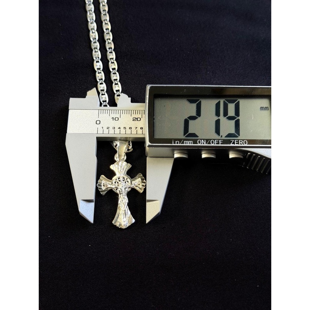 925 Sterling Silver Crucifix Cross Pendant Necklace 20 Inch 4.2mm Mariner Chain - Picture 5 of 5